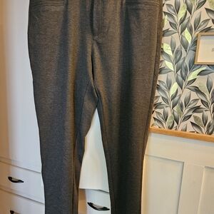 Womens NWT Gray Pants 18W